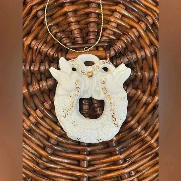 VTG Avon bisque porcelain christmas tree ornament trio in box 24k  gold accents - Picture 3 of 6